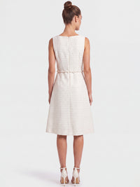 APART Bouclékleid mit Perlenborte | creme