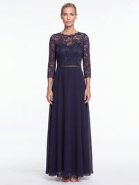 Abendkleid aus Spitze und Chiffon | nachtblau