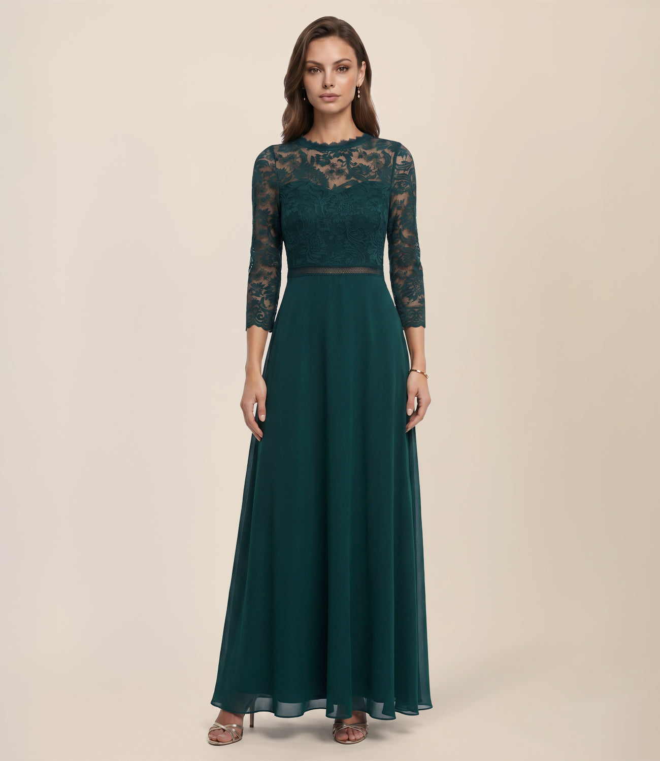 Abendkleid aus Spitze und Chiffon | emerald
