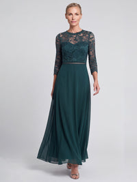 Abendkleid aus Spitze und Chiffon | emerald