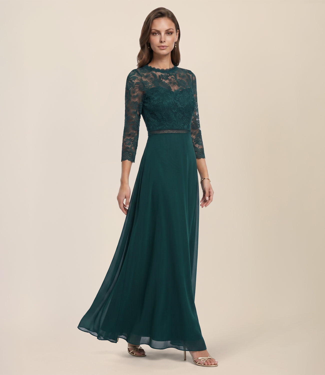 Abendkleid aus Spitze und Chiffon | emerald