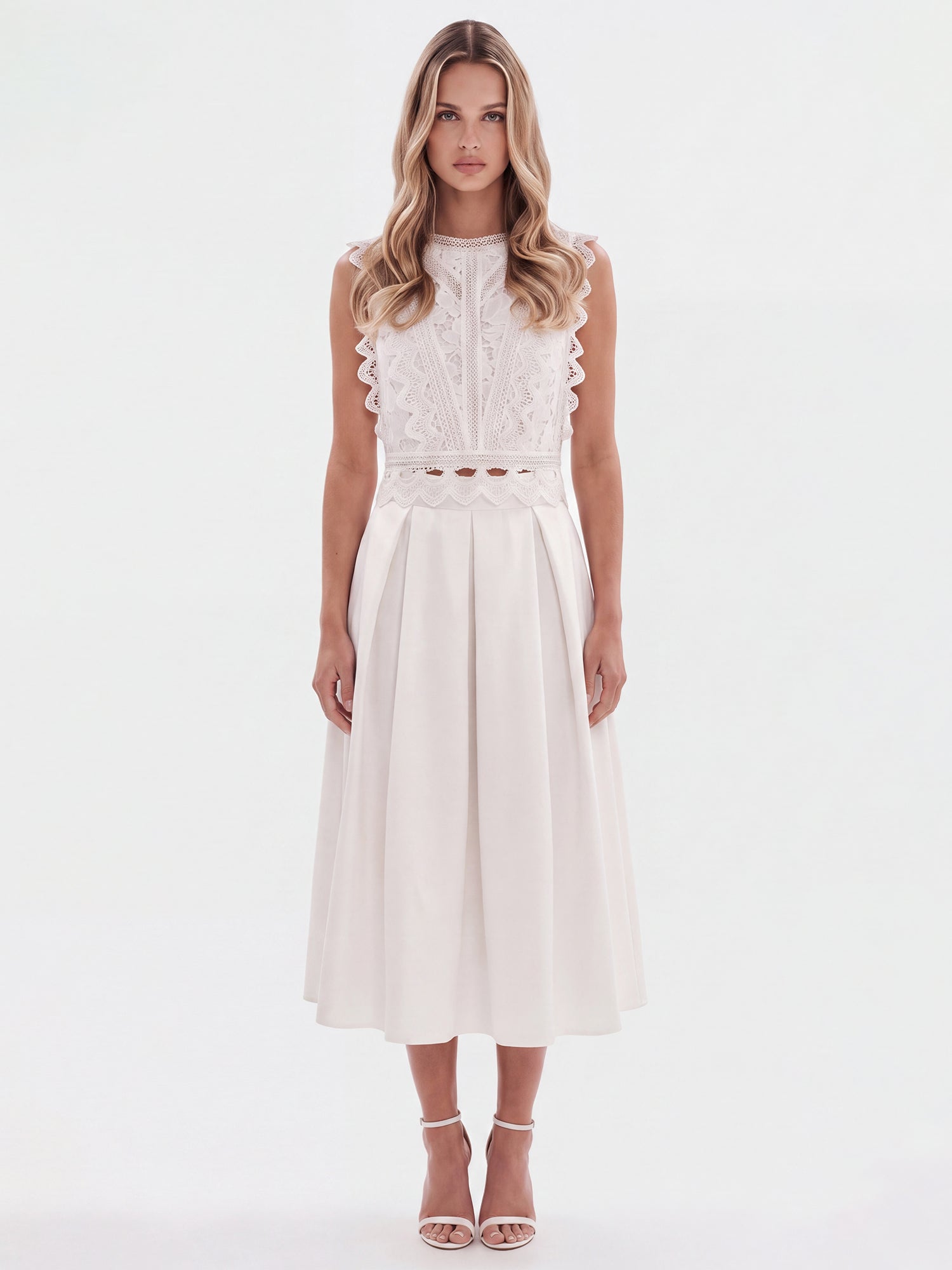 Weitschwingender Rock aus mattschimmerndem Satin | creme