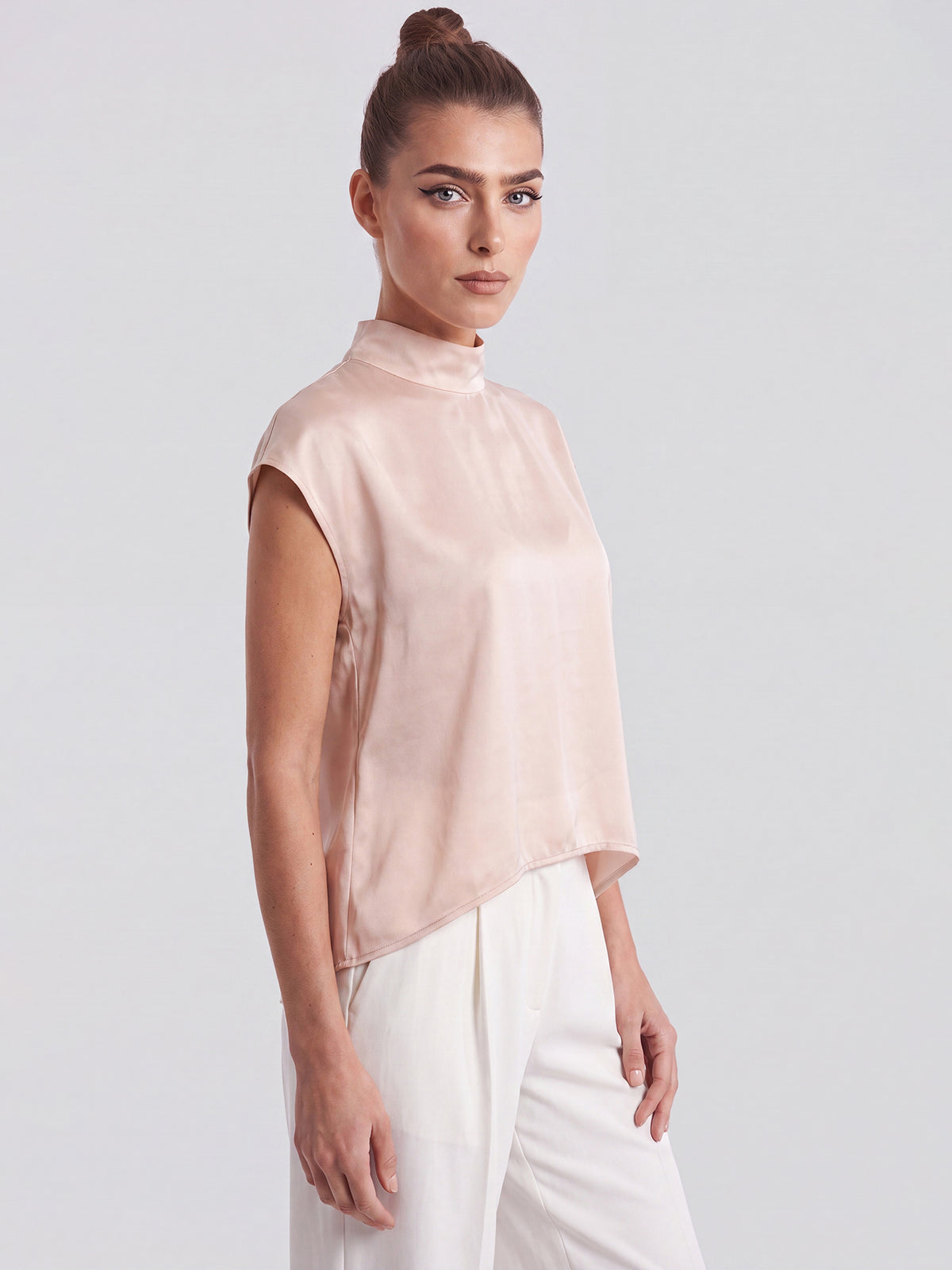 Satinbluse mit Stehkragen | champagner