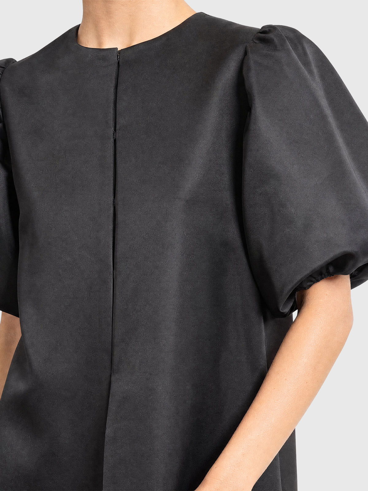 Langer Blazer mit Puffärmeln | schwarz