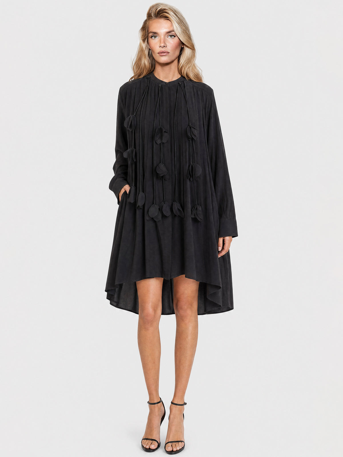 APART Oversized Kleid mit Organza-Blüten | schwarz