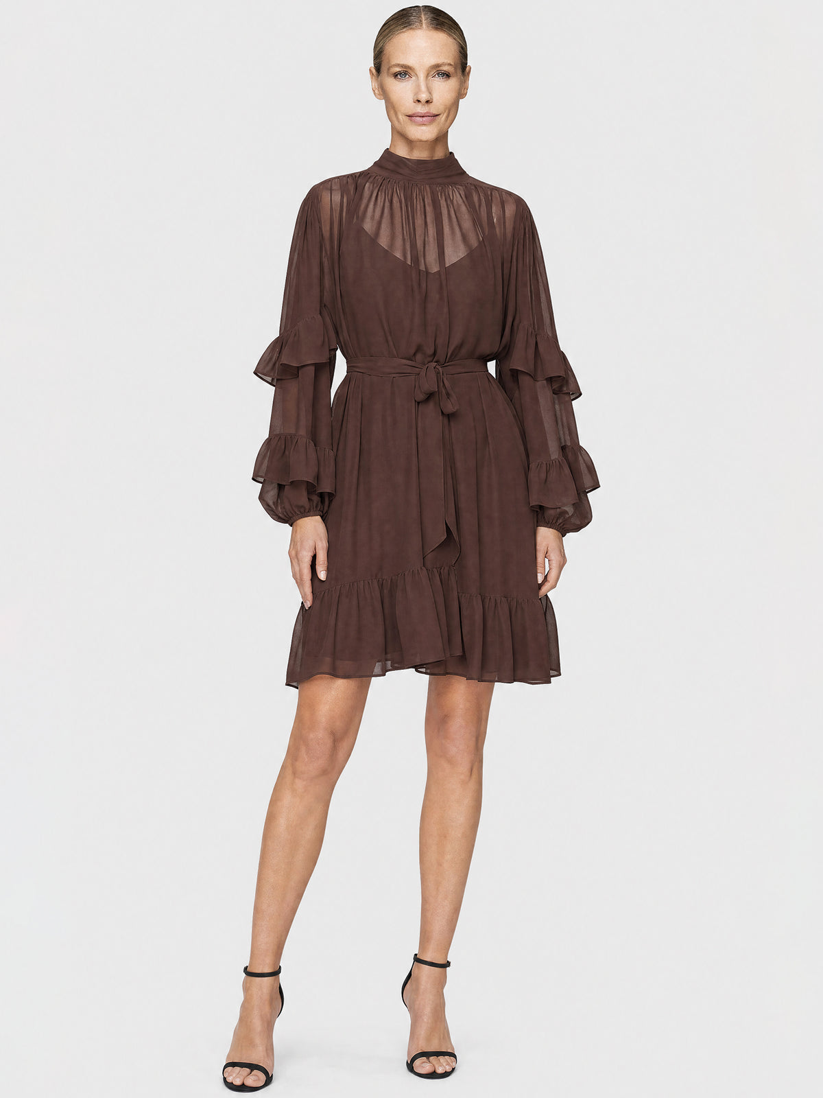 APART Oversized Chiffonkleid mit Rüschen | braun