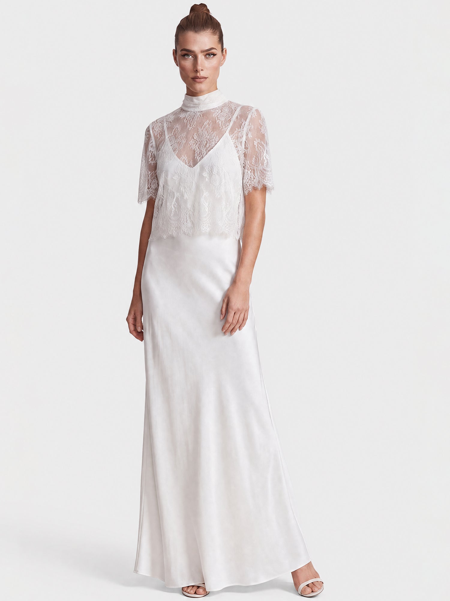 APART Langes Hochzeitskleid aus Satin mit Spitzenjäckchen | creme