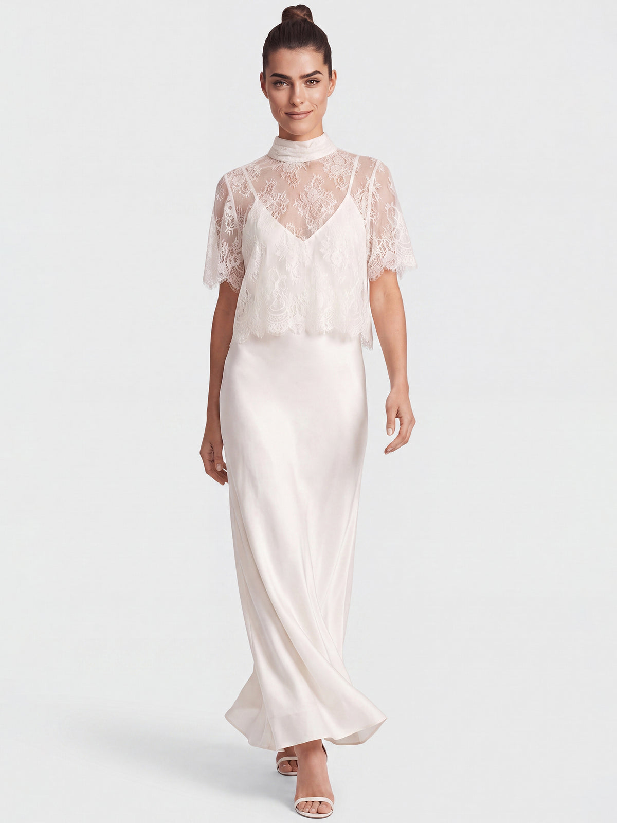 APART Langes Hochzeitskleid aus Satin mit Spitzenjäckchen | creme
