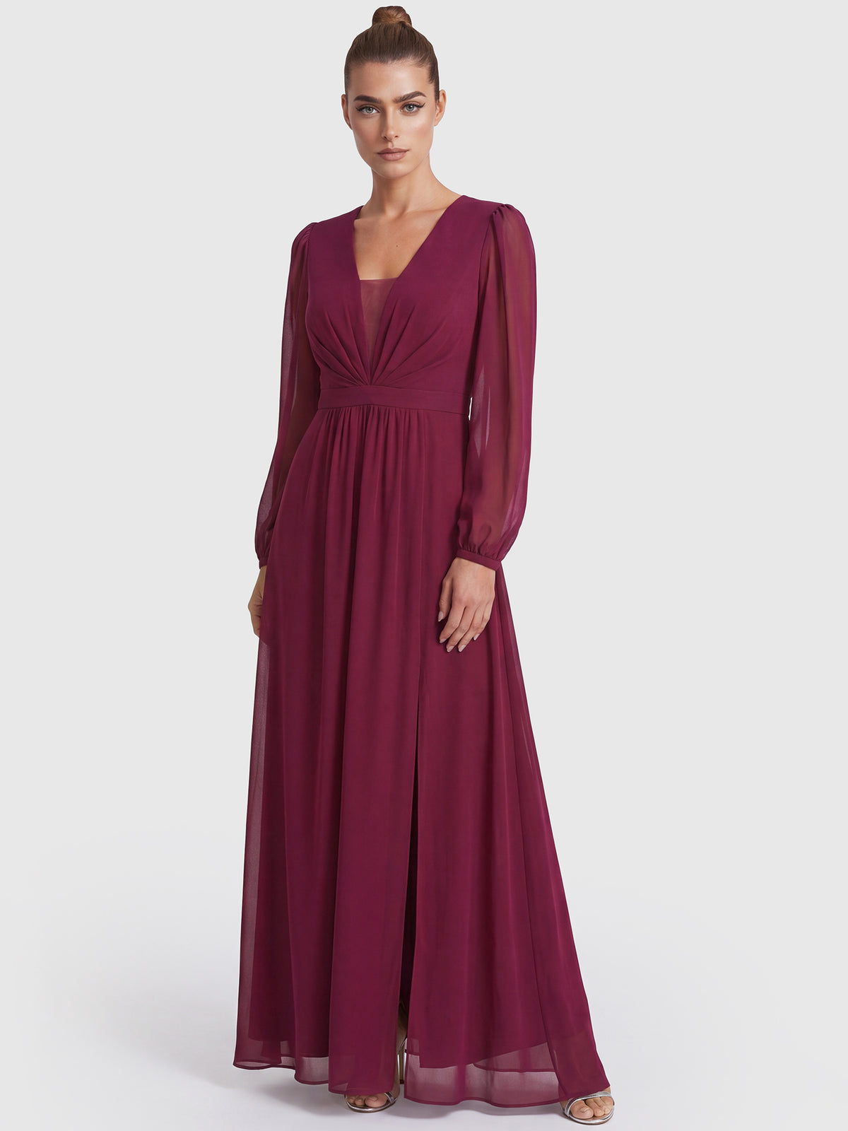 APART Langes Kleid aus Chiffon mit semitransparenten Ärmeln | weinrot