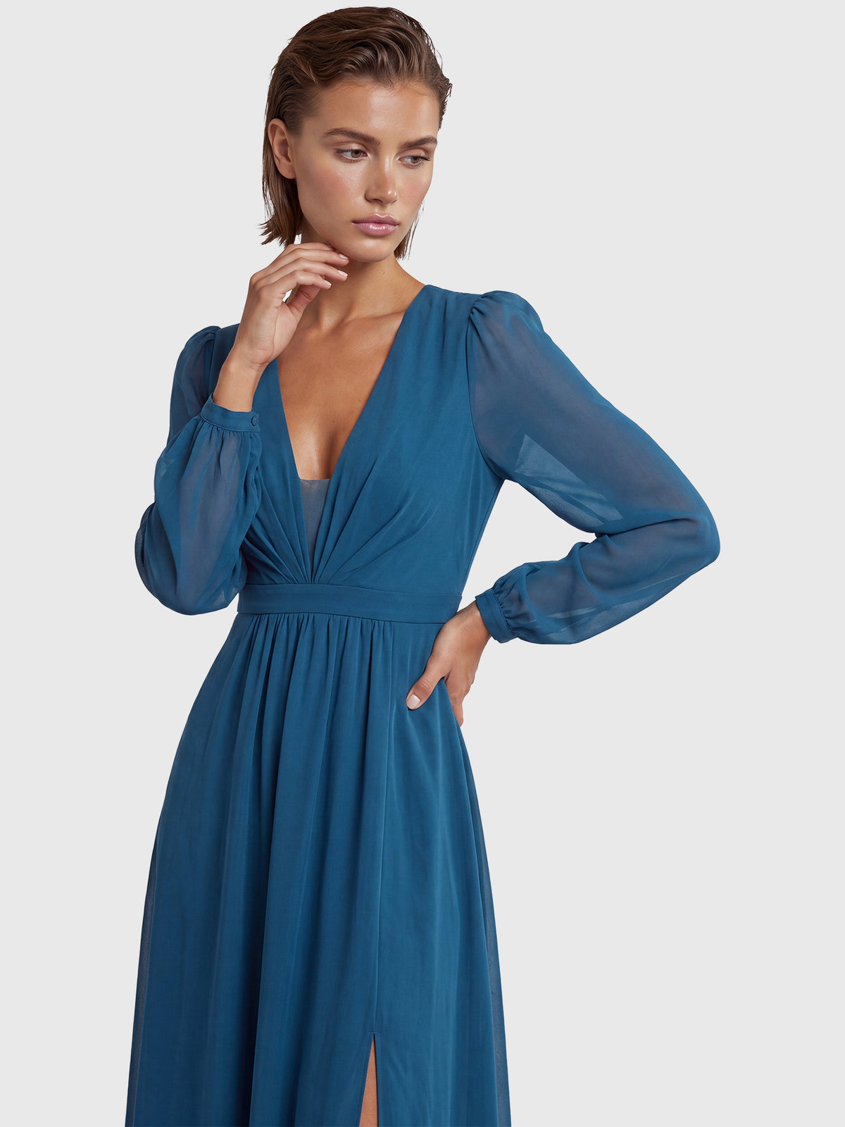APART Langes Kleid aus Chiffon mit semitransparenten Ärmeln | petrol