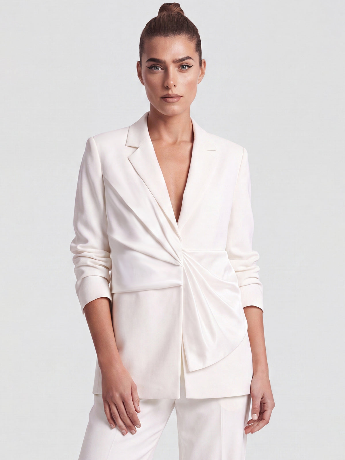 Blazer mit Satin-Drapierung | creme
