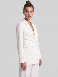 Blazer mit Satin-Drapierung | creme