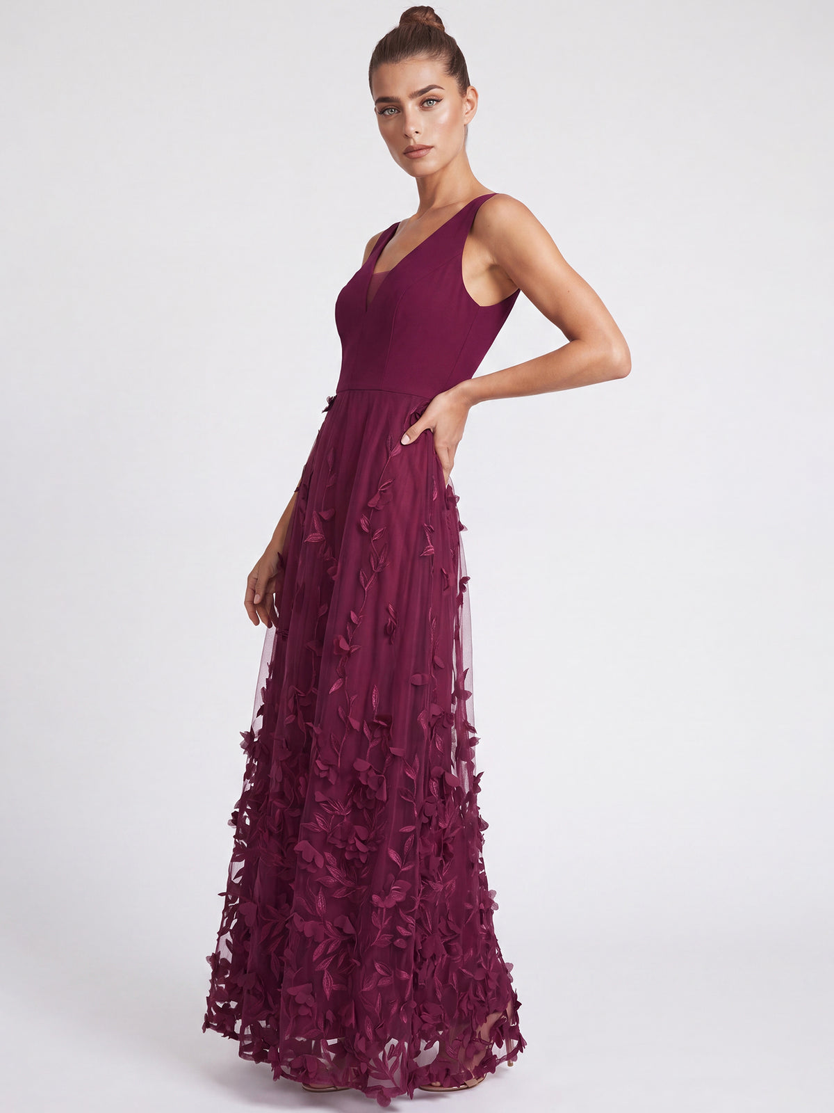 APART Maxikleid mit 3D-Blütenstickerei | weinrot