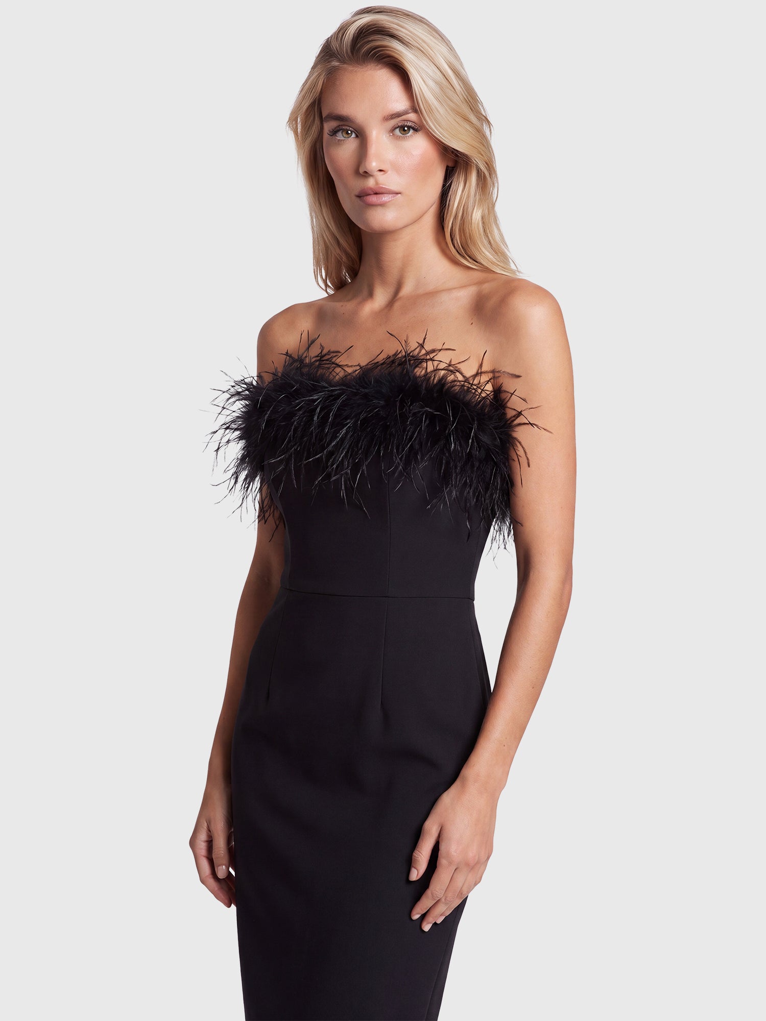 APART Bandeau-Abendkleid mit Federboa | schwarz