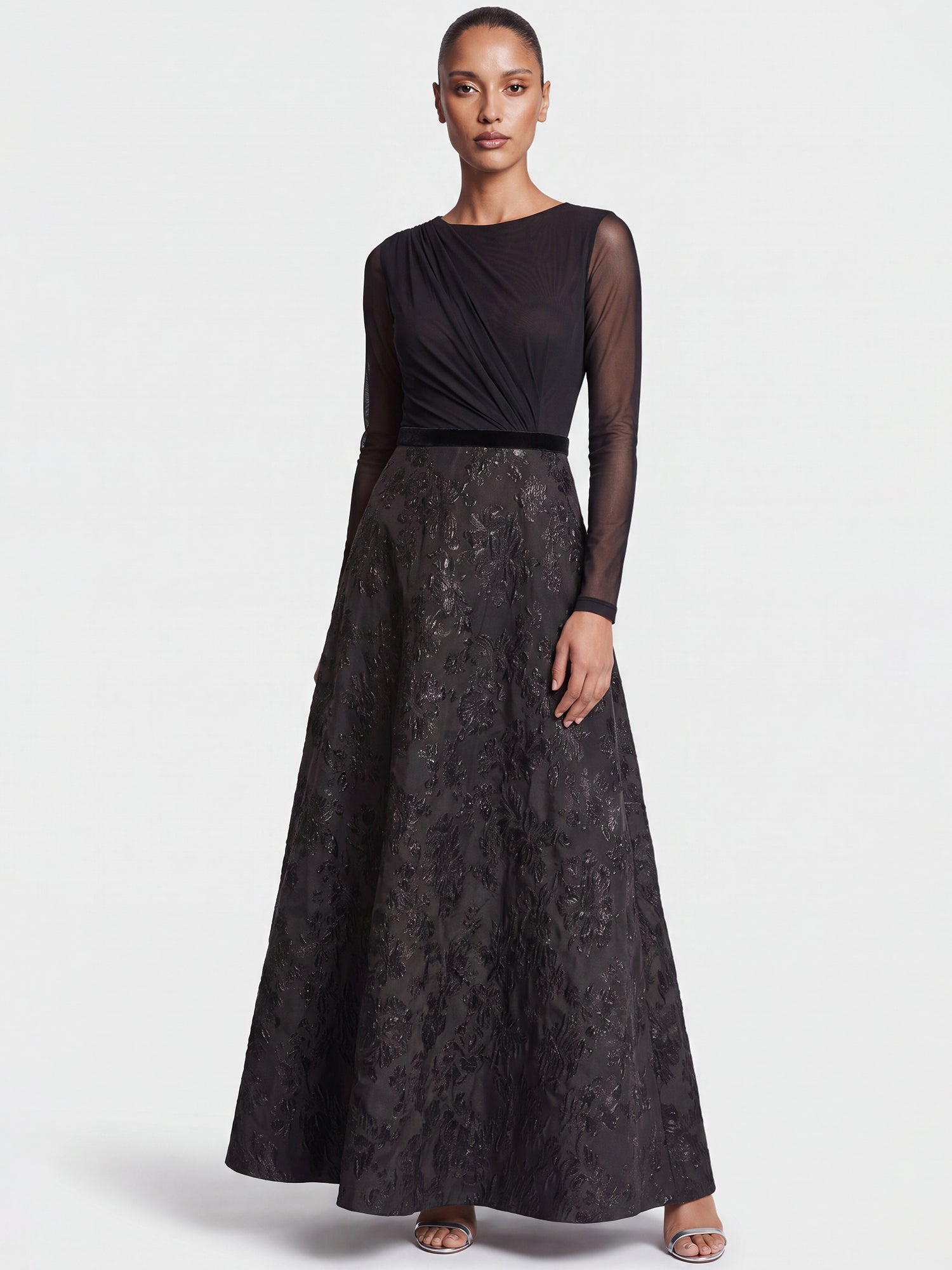 APART Langes Abendkleid aus Mesh und Jacquard | schwarz metallic