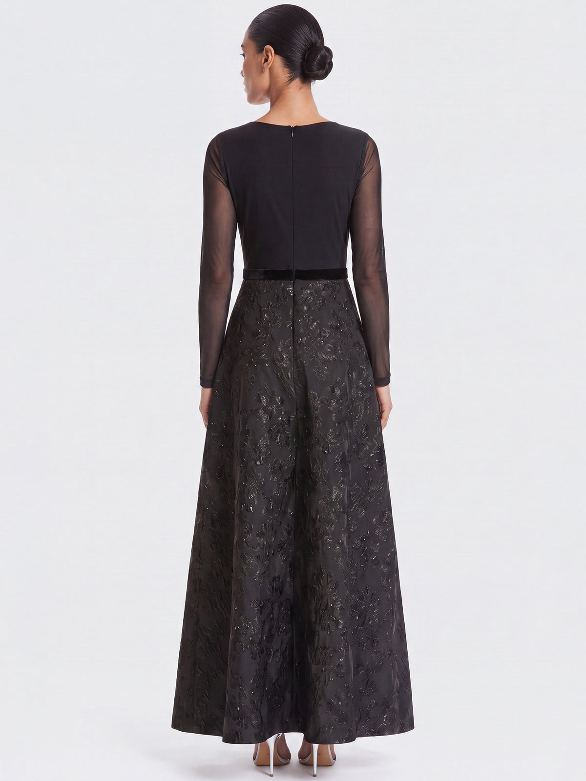 APART Langes Abendkleid aus Mesh und Jacquard | schwarz metallic