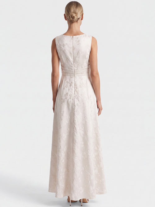 APART Langes Jacquardkleid mit Blütendessin | creme image 1