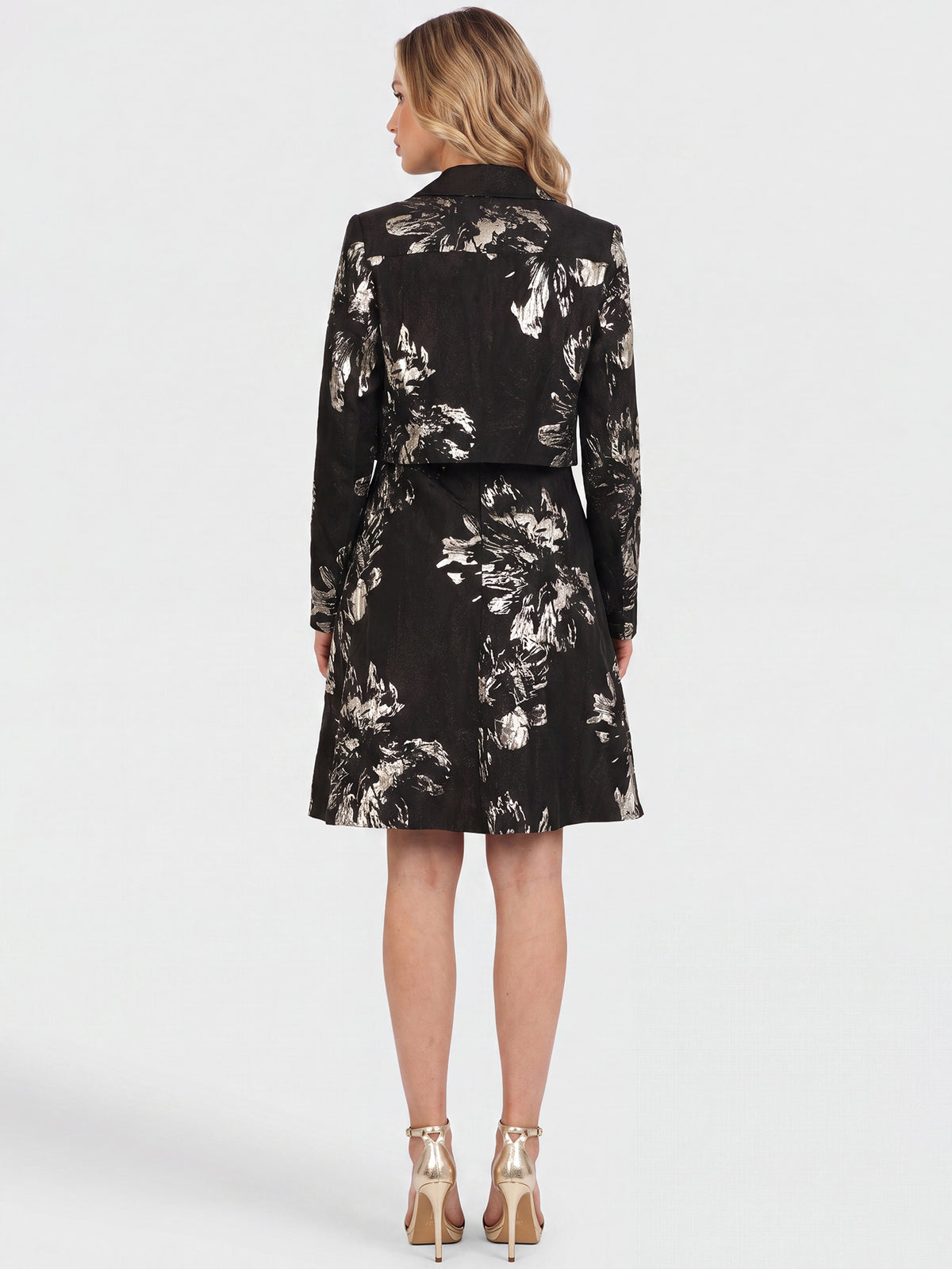 APART Cocktailkleid aus floralem Jacquard | schwarz-gold