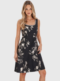 APART Cocktailkleid aus floralem Jacquard | schwarz-gold