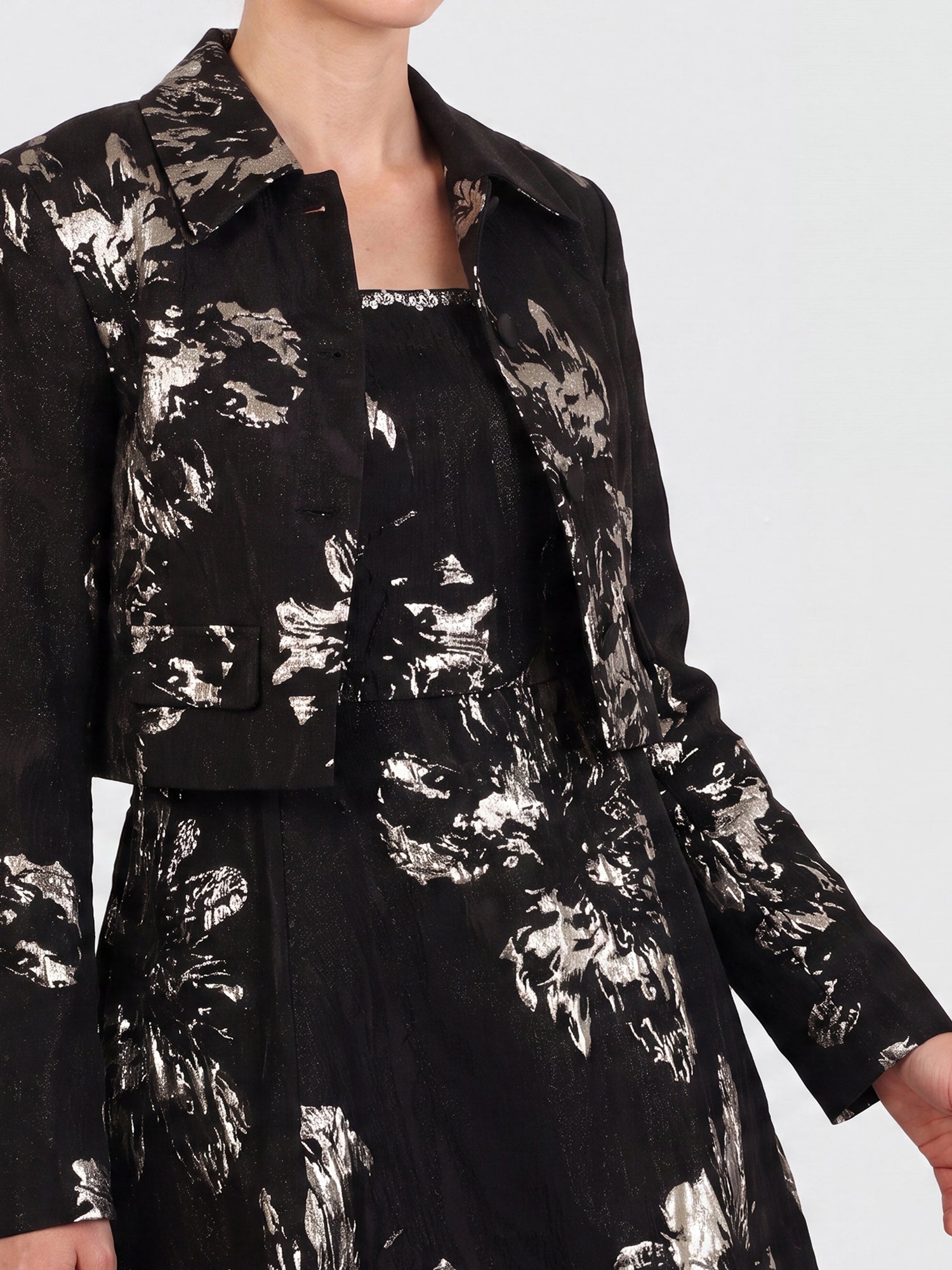 APART Cocktailkleid aus floralem Jacquard | schwarz-gold