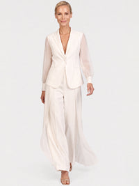 Taillierter Blazer mit Chiffonärmeln | creme