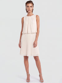APART Plisseekleid mit Chiffon-Overlay | creme