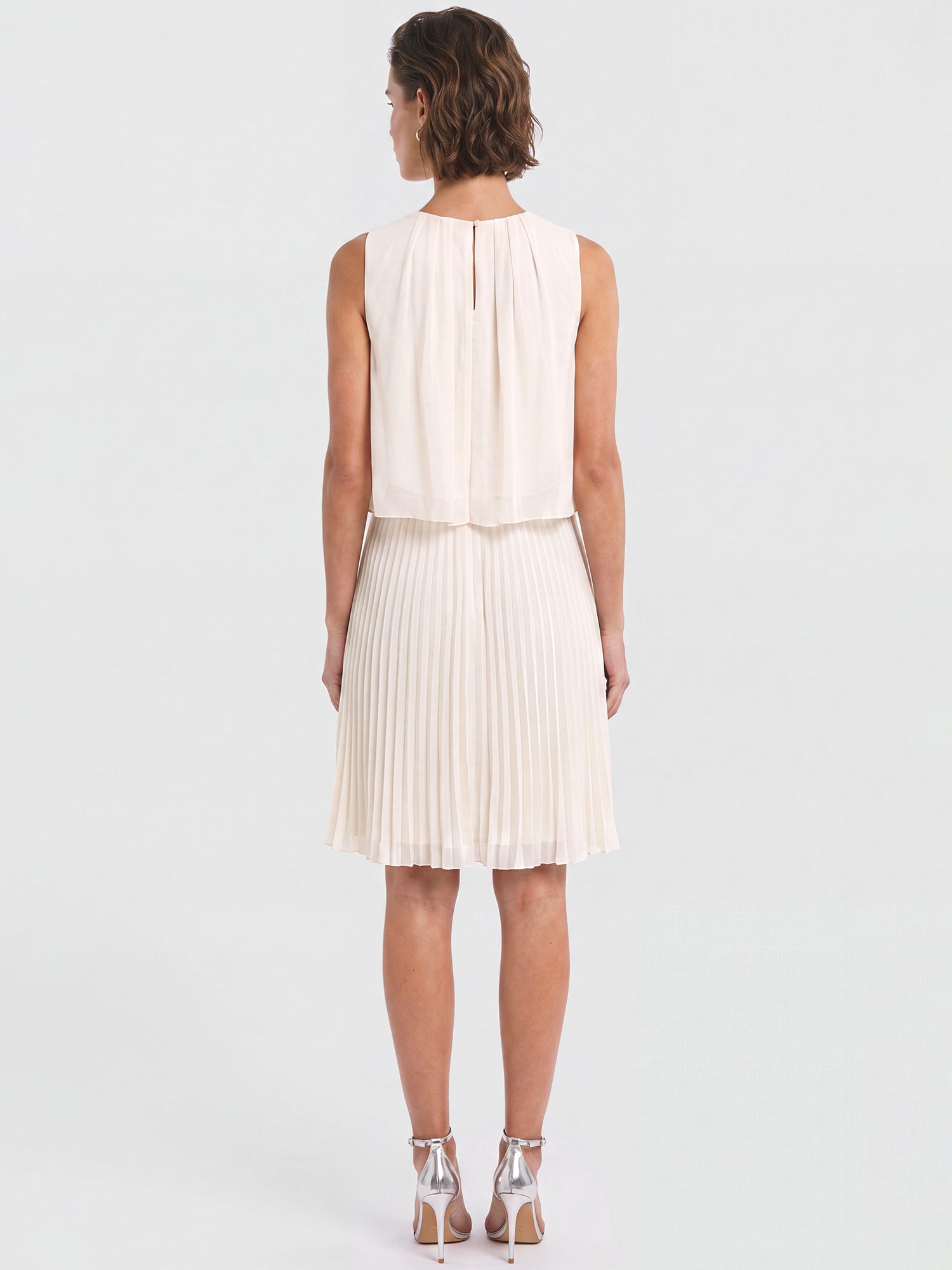 APART Plisseekleid mit Chiffon-Overlay | creme