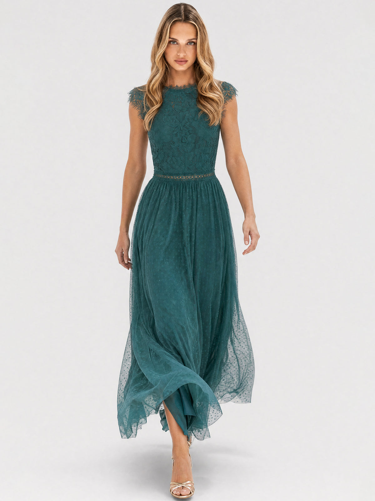 Kleid aus plastischer Spitze und weichem Tüll | emerald