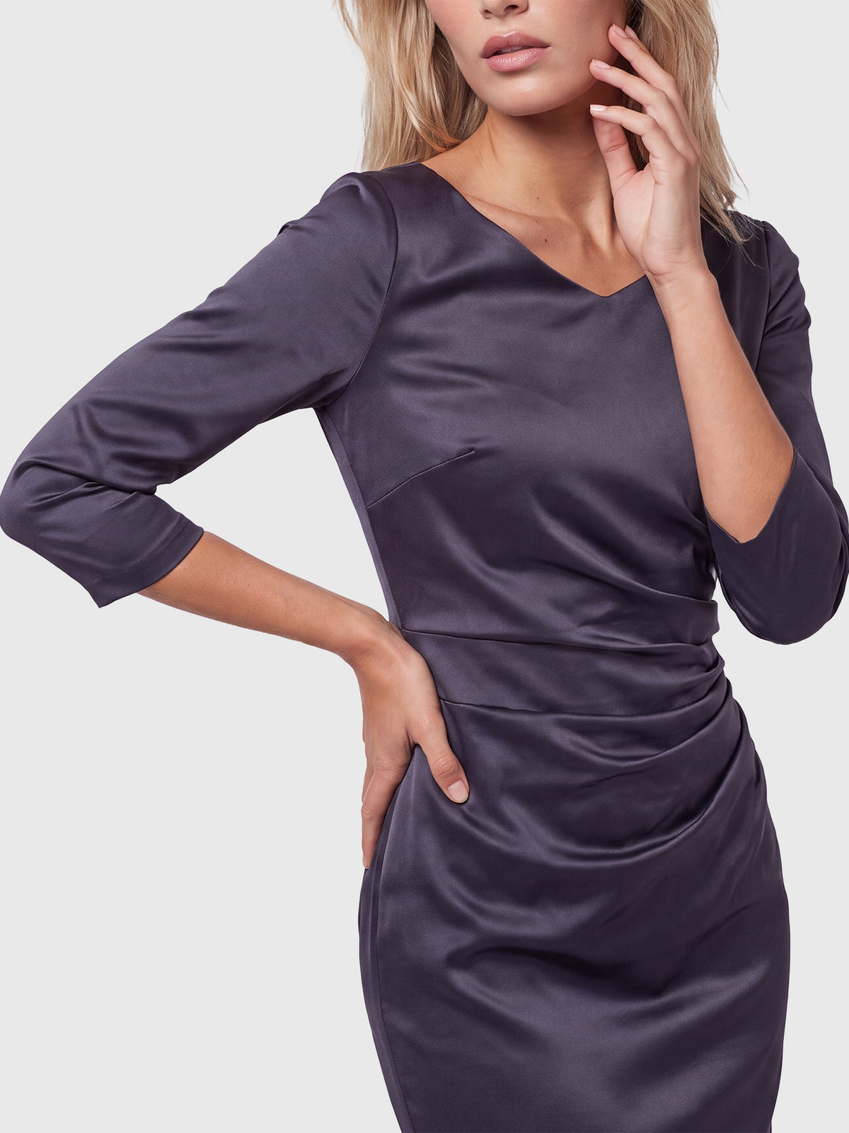 APART Kleid aus elastischem Satin | nachtblau