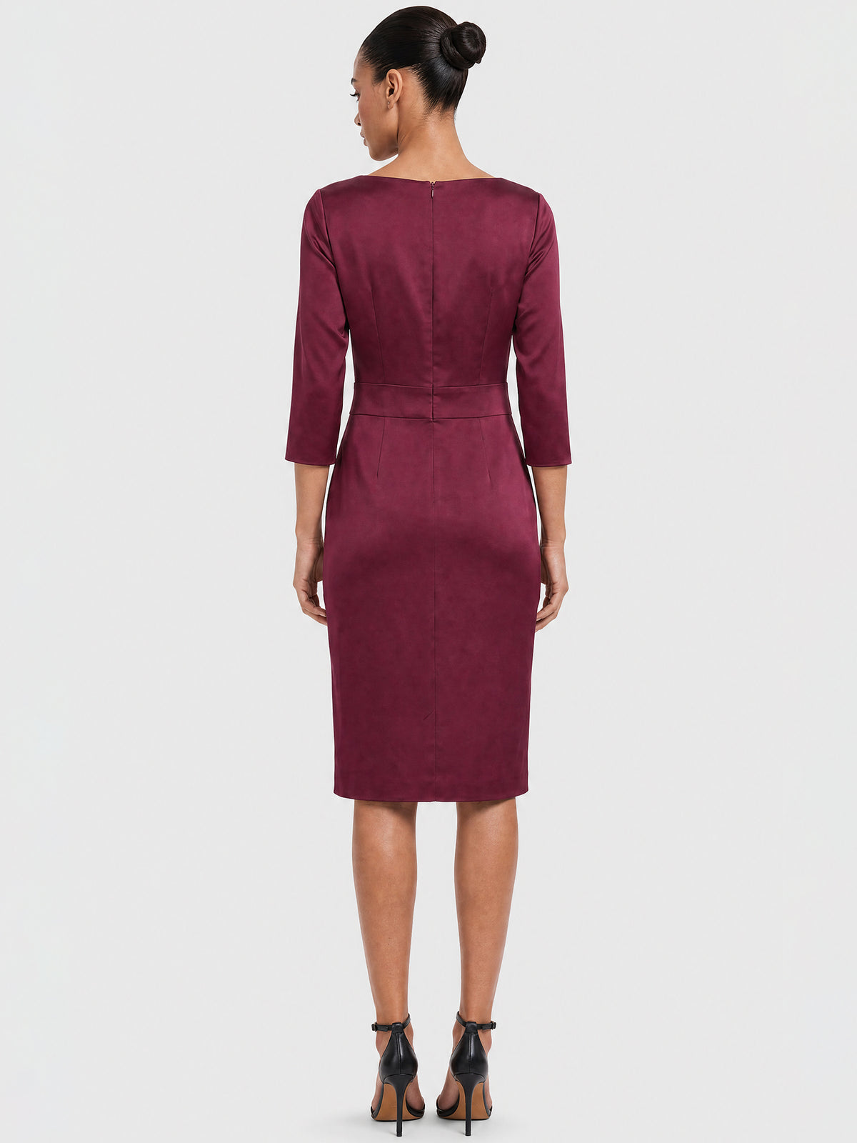 APART Kleid aus elastischem Satin | weinrot