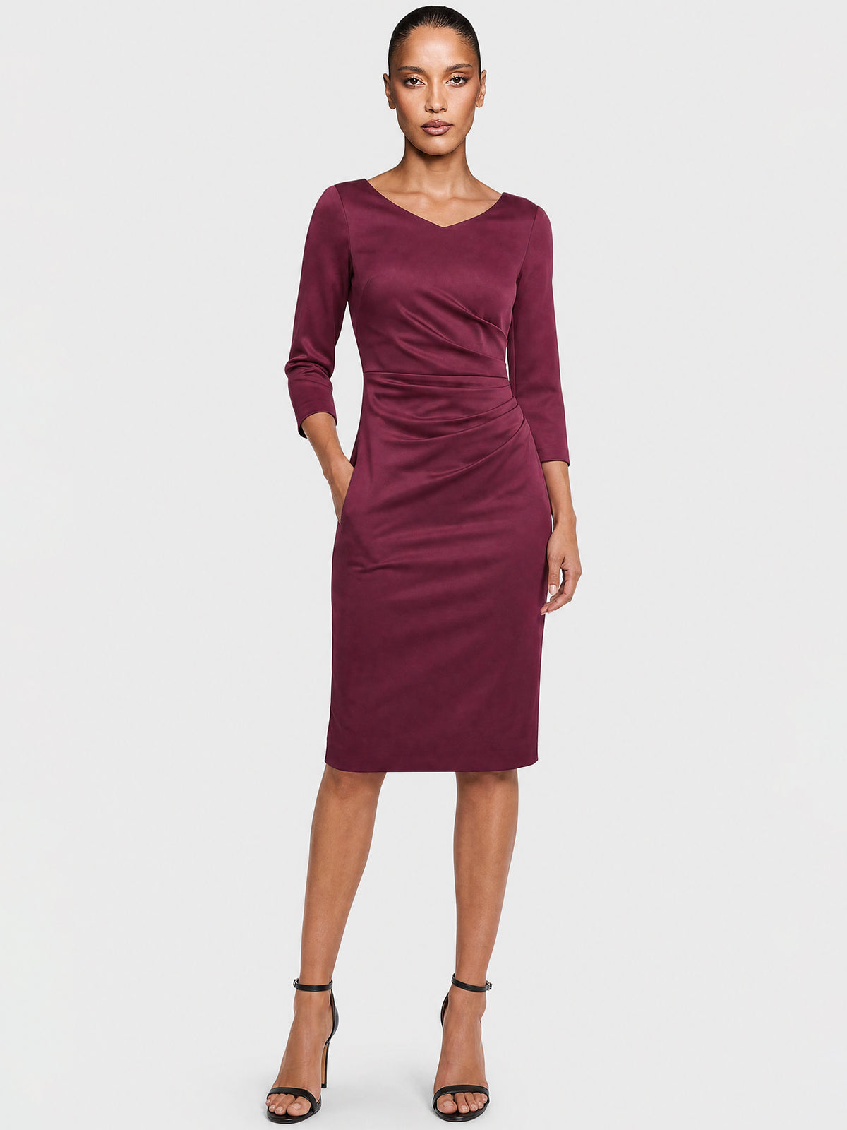 APART Kleid aus elastischem Satin | weinrot