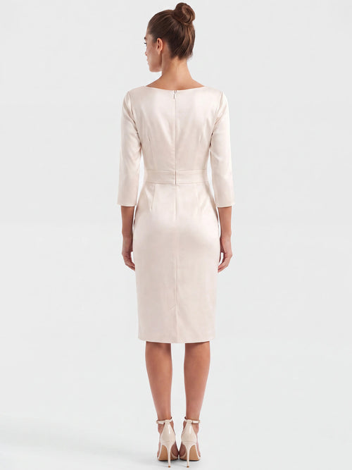 APART Hochzeitskleid aus elastischem Satin | creme image 1