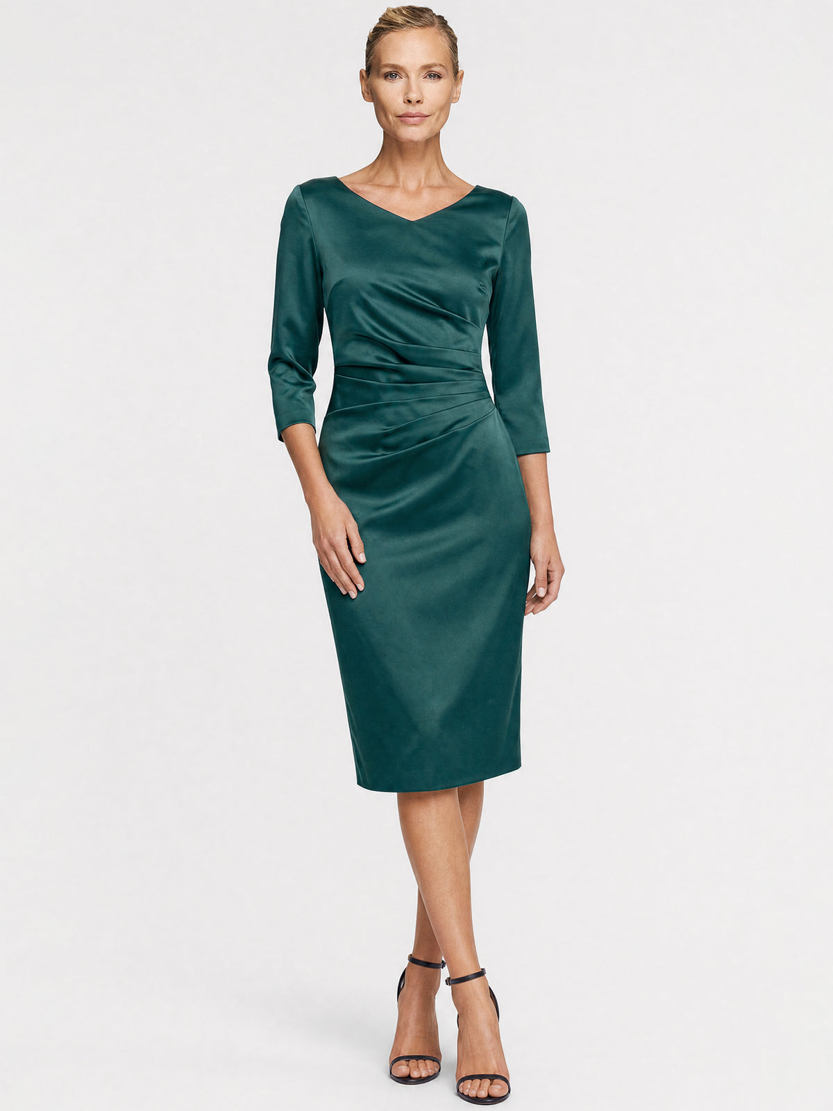APART Kleid aus elastischem Satin | emerald