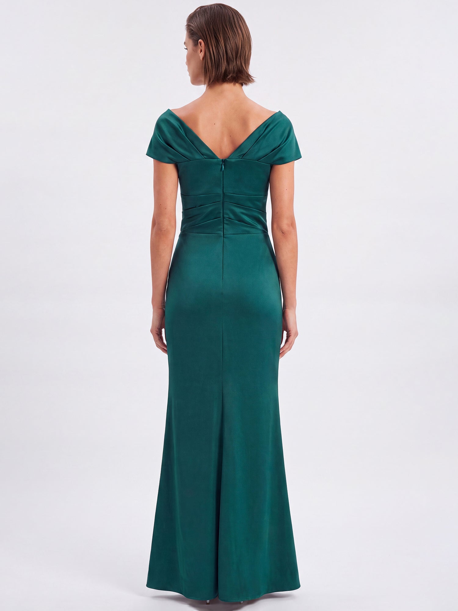 APART On-Shoulder-Kleid aus Satin | emerald