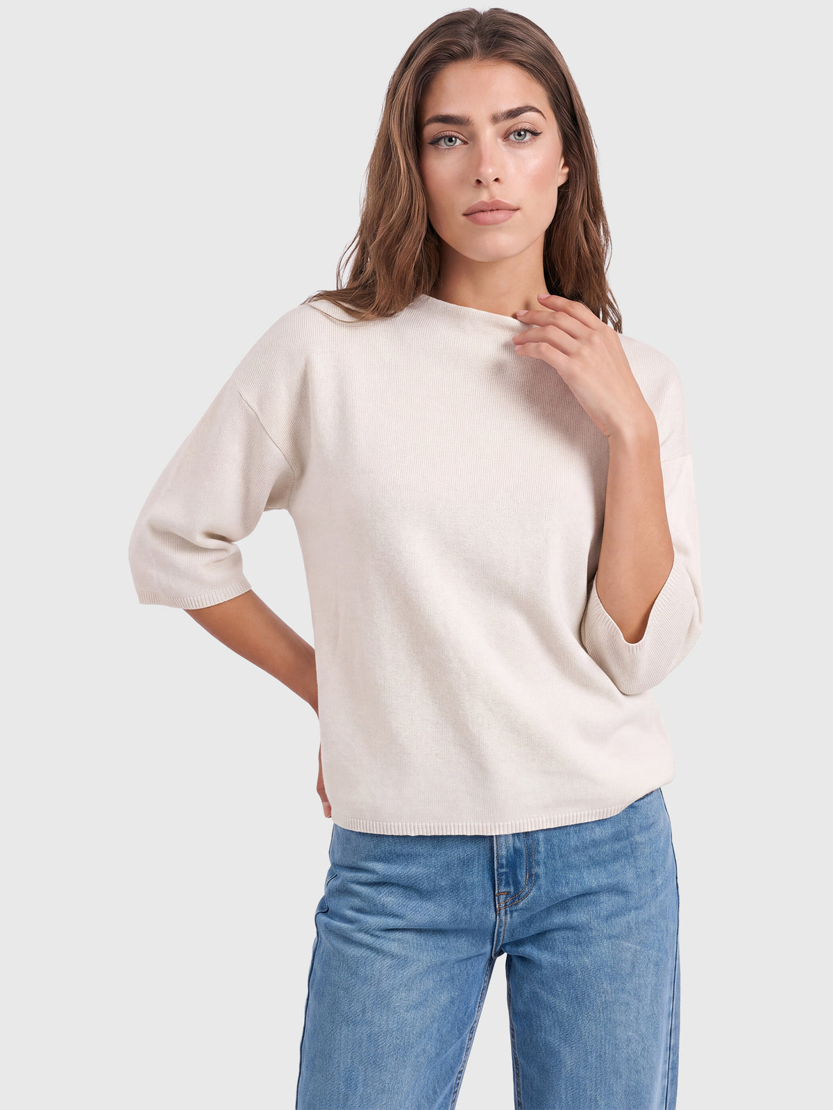 Legerer Pullover aus reiner Merinowoll mit Stehkragen | champagner