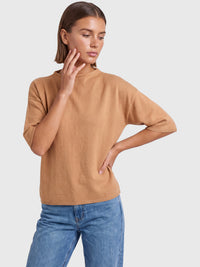 Legerer Pullover aus reiner Merinowoll mit Stehkragen | camel