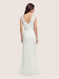 Brautkleid mit Paillettenstickerei und Tüll-Godets | creme